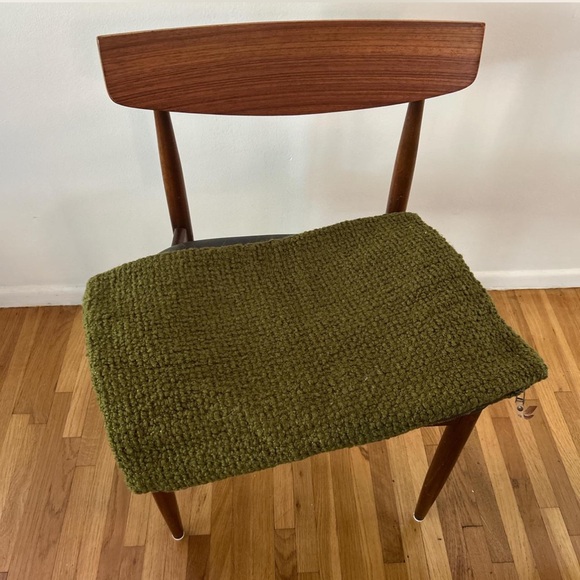 Crate and Barrel green wool boucle pillowcover - Picture 1 of 2